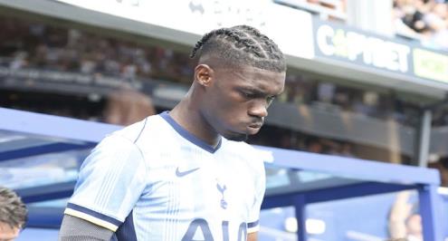 بسبب "غاز الضحك".. معاقبة نجم توتنهام قبل انطلاق الدوري الإنجليزي